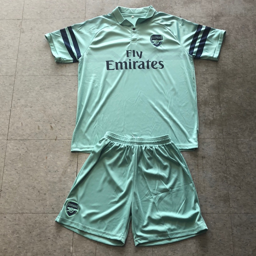 Arsenal away 18-19 set size S, M & XL